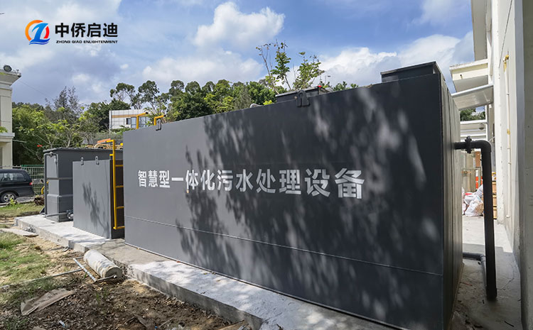 2-21111QA04G50.jpg